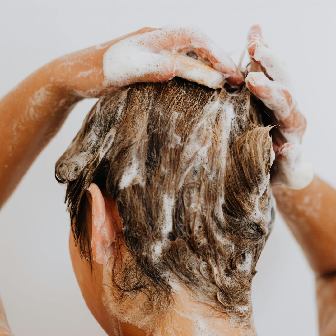 5 Signs You Don't Wash Your Hair